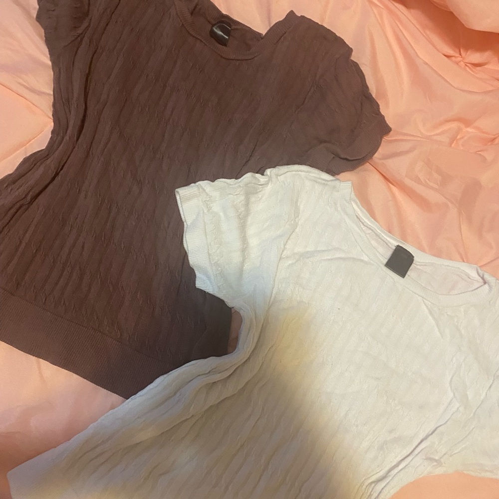 Brown and White Textured Short Sleeve Tops